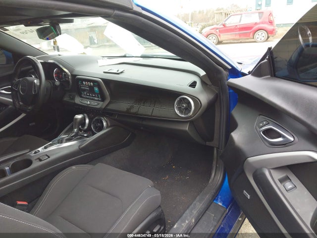 2017 CHEVROLET CAMARO 1G1FB3DX9H0114371 Photo 4