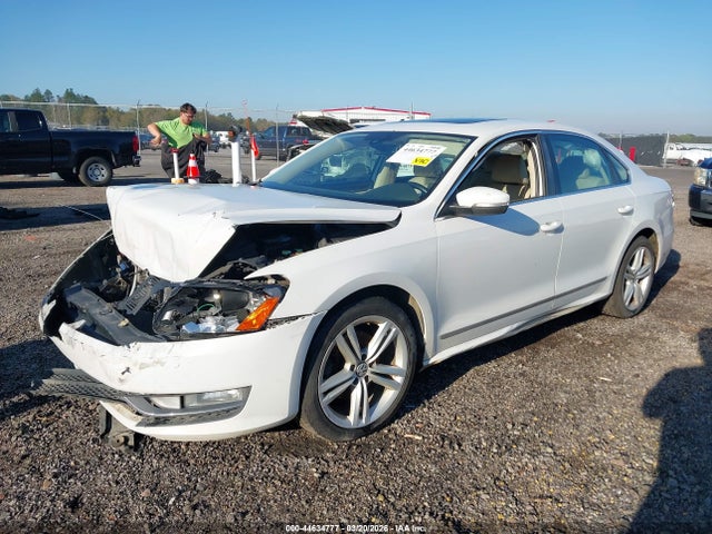 2015 Volkswagen Passat 2.0l Tdi Sel Premium მანქანა იყიდება აუქციონზე, vin: 1VWCV7A34FC066491, აუქციონის ნომერი: 44634777