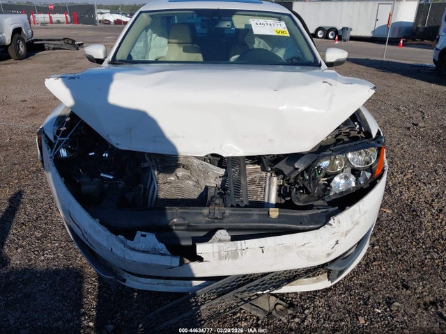2015 Volkswagen Passat 2.0l Tdi Sel Premium მანქანა იყიდება აუქციონზე, vin: 1VWCV7A34FC066491, აუქციონის ნომერი: 44634777