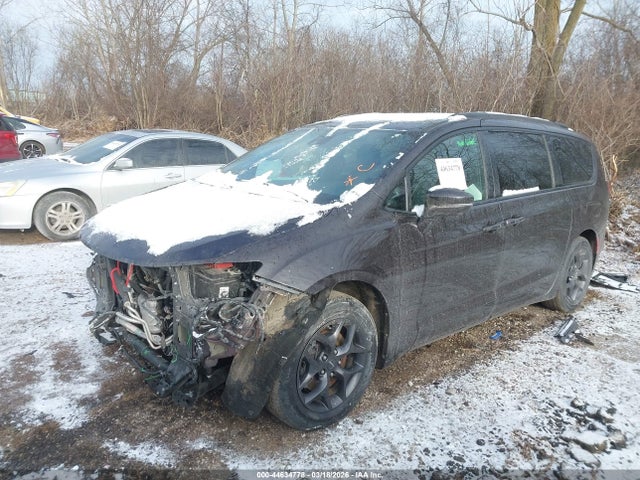 2018 CHRYSLER PACIFICA 2C4RC1GG2JR230735 Photo 1