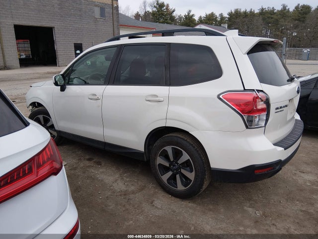 JF2SJAGC7JH426817 Subaru Forester 2.5i Premium