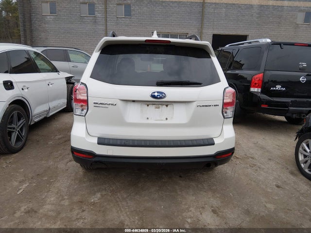 JF2SJAGC7JH426817 Subaru Forester 2.5i Premium