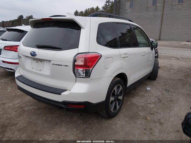 JF2SJAGC7JH426817 Subaru Forester 2.5i Premium