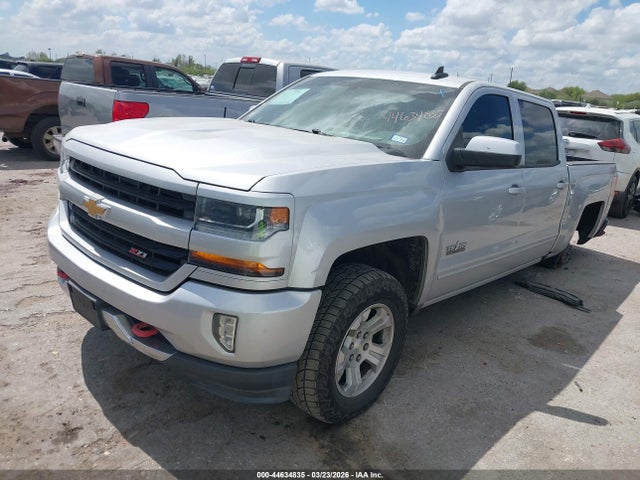 44634835 :رقم المزاد ، 3GCUKREC0JG235224 vin ، 2018 Chevrolet Silverado 1500 2lt مزاد بيع