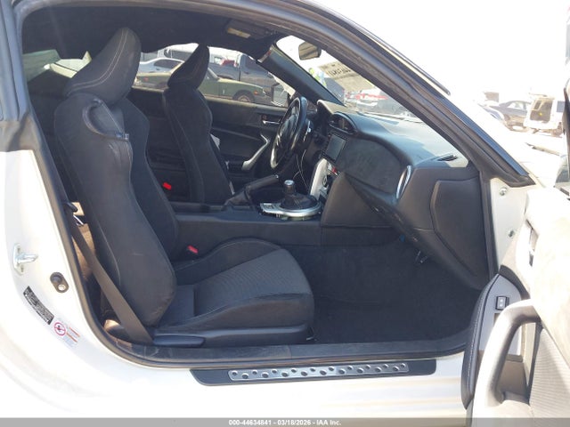 Toyota 86 2017 JF1ZNAA14H8700645 Image 5