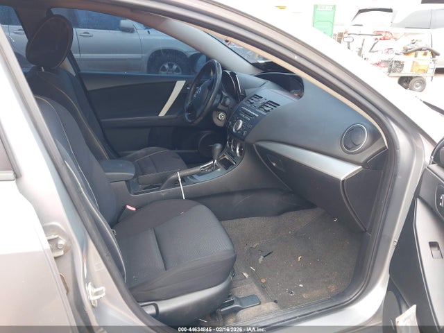 2011 MAZDA MAZDA3 JM1BL1VF1B1486432 Photo 4