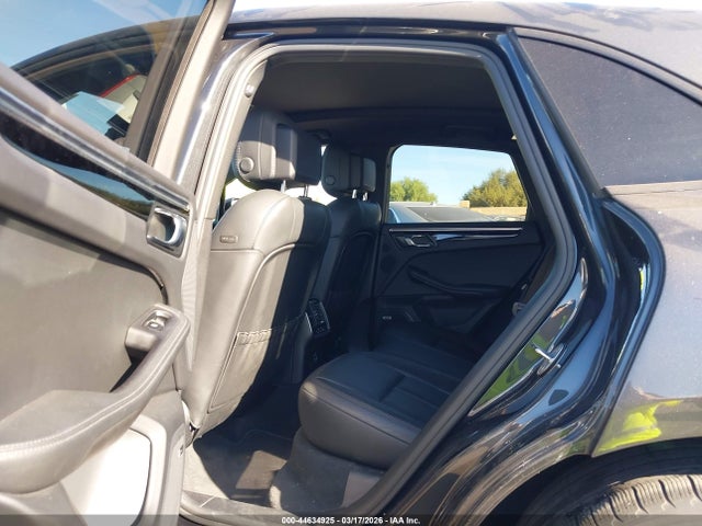 Porsche Macan 2020 WP1AA2A54LLB08243 Image 8