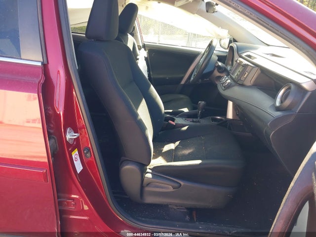 Toyota RAV4 LE 2018 2T3ZFREV5JW495890 Image 5