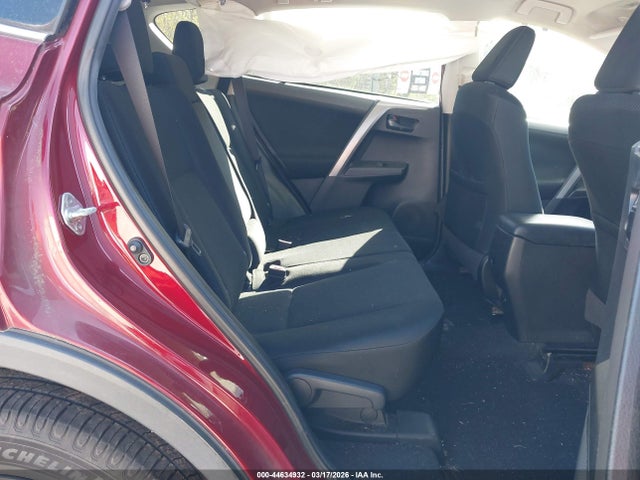 Toyota RAV4 LE 2018 2T3ZFREV5JW495890 Image 8