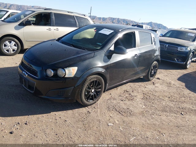 Chevrolet Sonic Lt Auto 2014 1G1JC6SB4E4186745 Image 2