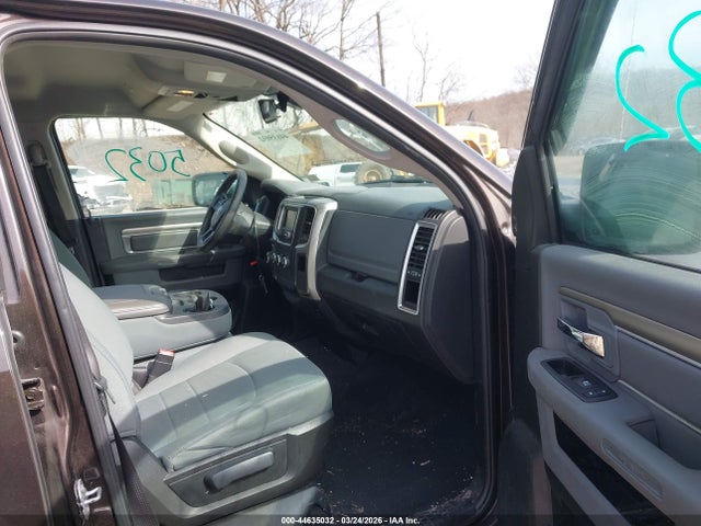 2017 Ram 1500 Slt  4x4 6'4 Box მანქანა იყიდება აუქციონზე, vin: 1C6RR7GG0HS693765, აუქციონის ნომერი: 44635032