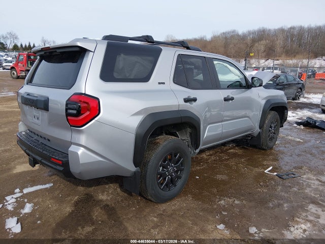 44635044 :رقم المزاد ، JTEVA5BR0T5084870 vin ، 2026 Toyota 4runner Sr5 مزاد بيع