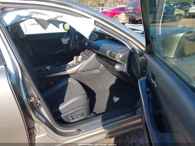 2016 LEXUS IS 200T JTHBA1D29G5014157 Photo 4