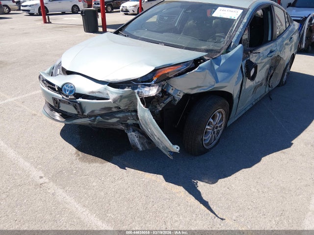 JTDKAMFU7M3132670 Toyota Prius Le