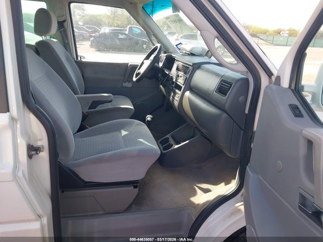 44635057 :رقم المزاد ، WV2MB47051H153048 vin ، 2001 Volkswagen Eurovan Mv مزاد بيع