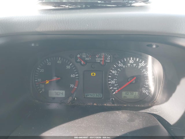 44635057 :رقم المزاد ، WV2MB47051H153048 vin ، 2001 Volkswagen Eurovan Mv مزاد بيع