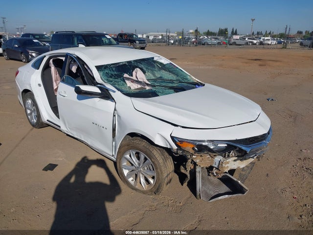 1G1ZD5ST3SF129729 Chevrolet Malibu Fwd 1lt