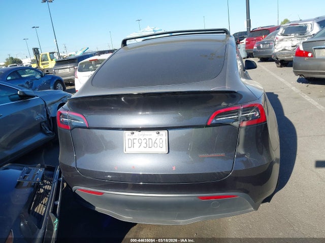 7SAYGDEF9SF221624 Tesla Model Y Performance Dual Motor All-wheel Drive