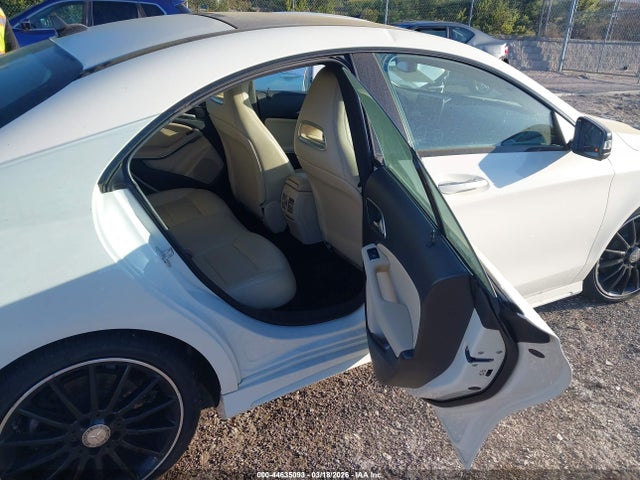 2016 Mercedes-benz Cla 250 მანქანა იყიდება აუქციონზე, vin: WDDSJ4EB8GN318233, აუქციონის ნომერი: 44635093