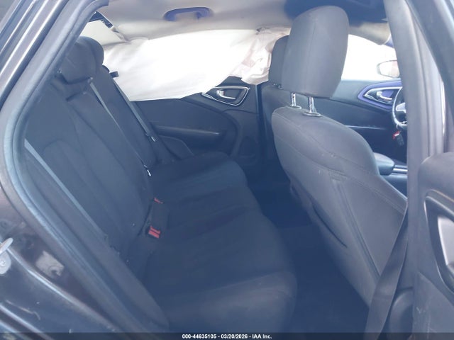 Продаж на аукціоні авто 2016 Chrysler 200 Limited, vin: 1C3CCCAB5GN127527, номер лоту: 44635105