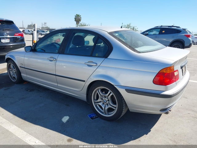 44635113 :رقم المزاد ، WBAAM3333XFP59553 vin ، 1999 Bmw 323i مزاد بيع