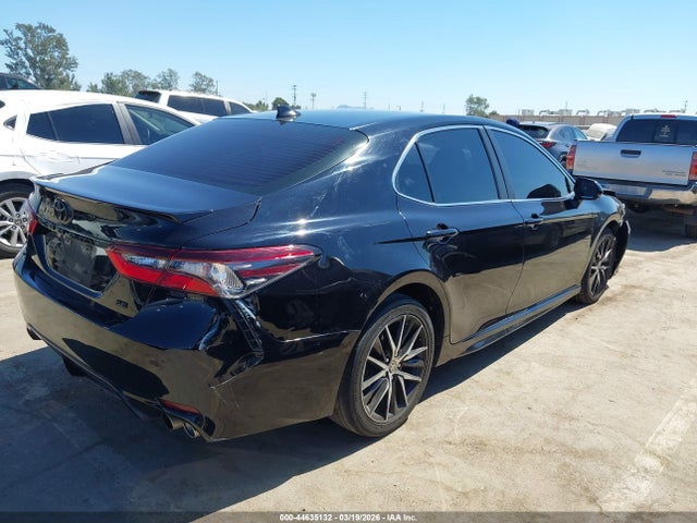 4T1G11AK3MU525582 Toyota CAMRY SE