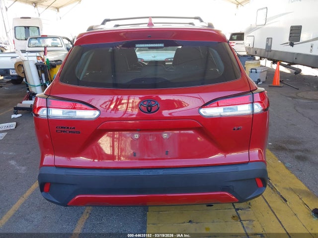 Toyota Corolla Cross Le 2022 7MUCAAAG3NV025612 Image 16