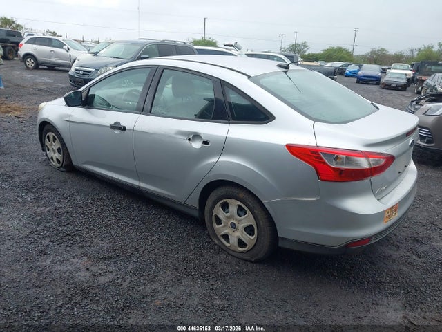 Продаж на аукціоні авто 2013 Ford Focus S, vin: 1FADP3E23DL382687, номер лоту: 44635153