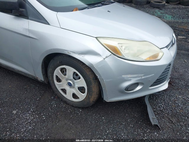 Продаж на аукціоні авто 2013 Ford Focus S, vin: 1FADP3E23DL382687, номер лоту: 44635153