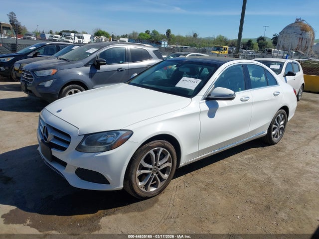 55SWF4KB0HU211077 Mercedes-Benz C 300 4matic