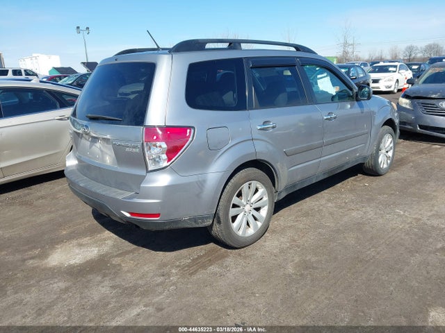 Продажа на аукционе авто 2011 Subaru Forester 2.5x Premium, vin: JF2SHADC1BH713345, номер лота: 44635223