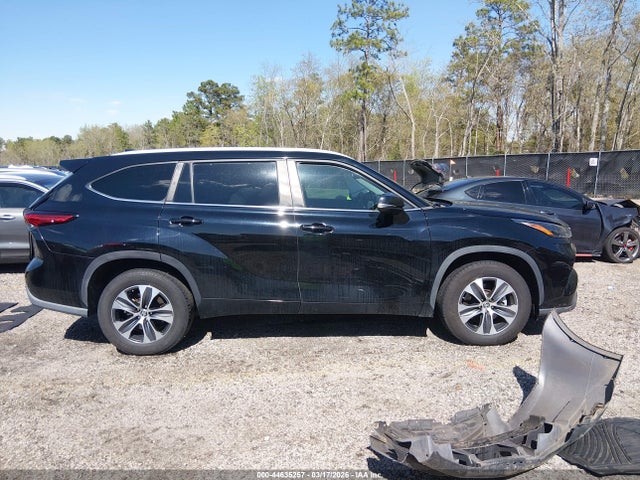 2023 Toyota Highlander Xle მანქანა იყიდება აუქციონზე, vin: 5TDKDRAHXPS009821, აუქციონის ნომერი: 44635257