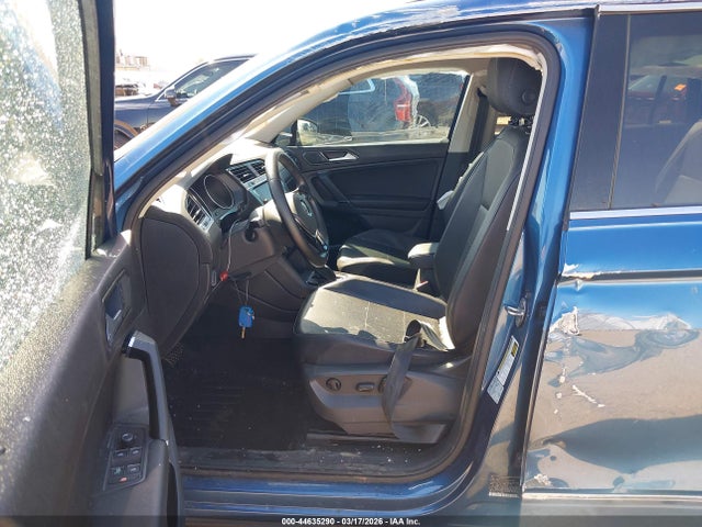 Продаж на аукціоні авто 2018 Volkswagen Tiguan 2.0t Se/2.0t Sel, vin: 3VV3B7AX7JM018720, номер лоту: 44635290