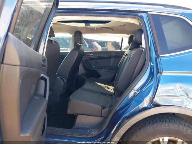 Продаж на аукціоні авто 2018 Volkswagen Tiguan 2.0t Se/2.0t Sel, vin: 3VV3B7AX7JM018720, номер лоту: 44635290