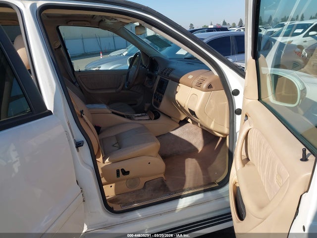 Продаж на аукціоні авто 2005 Mercedes-benz Ml 500 4matic, vin: 4JGAB75EX5A543221, номер лоту: 44635291