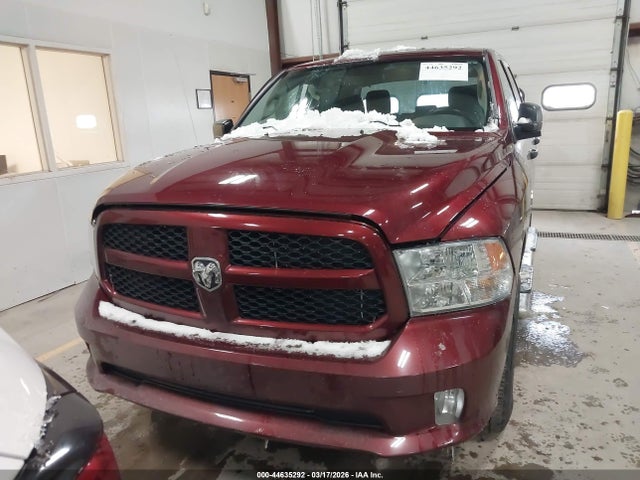 Продажа на аукционе авто 2017 Ram 1500 Express  4x4 5'7 Box, vin: 1C6RR7KG8HS589788, номер лота: 44635292
