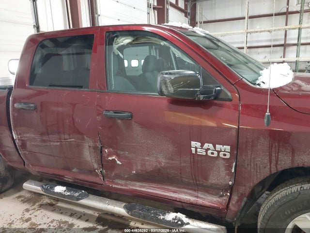 Продажа на аукционе авто 2017 Ram 1500 Express  4x4 5'7 Box, vin: 1C6RR7KG8HS589788, номер лота: 44635292