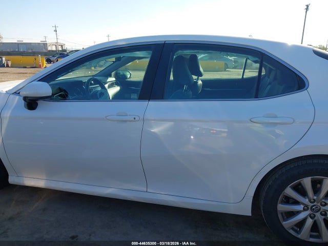 4T1B11HK7JU132017 Toyota CAMRY LE