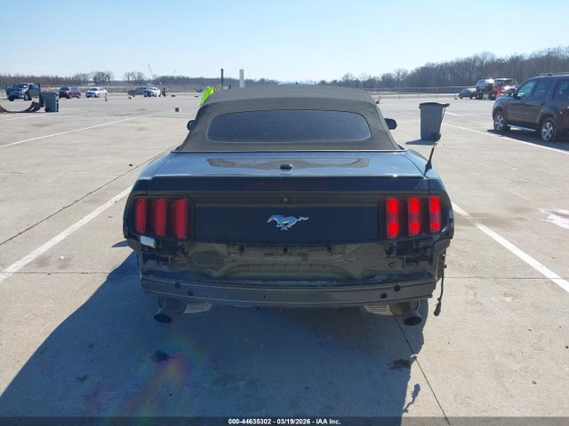 Ford Mustang Ecoboost Premium 2017 1FATP8UH2H5293279 Image 17