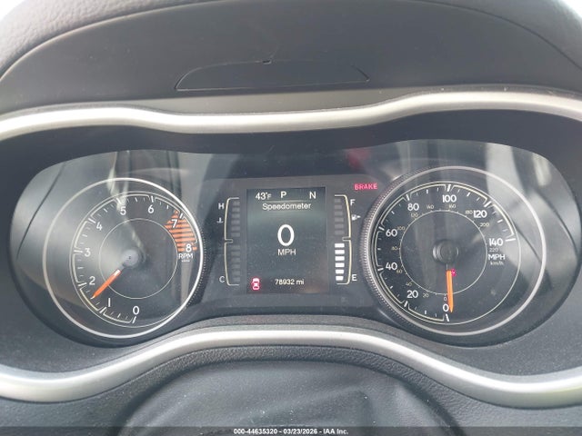 44635320 :رقم المزاد ، 1C4PJMLX4JD602664 vin ، 2018 Jeep Cherokee Latitude Plus 4x4 مزاد بيع
