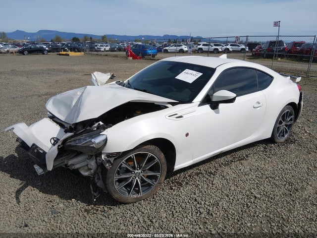 Toyota 86 GT 2019 JF1ZNAE14K9700348 Image 2
