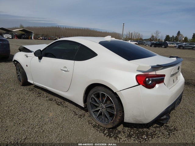 Toyota 86 GT 2019 JF1ZNAE14K9700348 Image 3