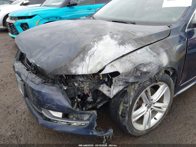 2015 Volkswagen Passat 2.0l Tdi Sel Premium მანქანა იყიდება აუქციონზე, vin: 1VWCV7A36FC028731, აუქციონის ნომერი: 44635335