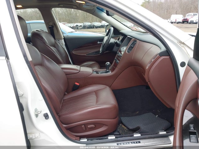 44635359 :رقم المزاد ، JN1BJ0RR0GM261626 vin ، 2016 Infiniti Qx50 مزاد بيع