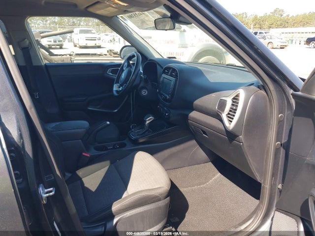 KNDJ23AU8L7011521 KIA SOUL S