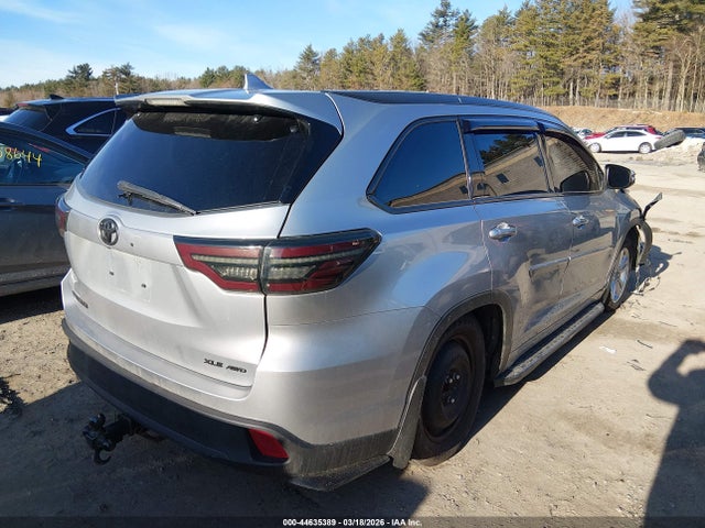 Toyota Highlander Xle V6 2015 5TDJKRFH3FS180211 Image 4