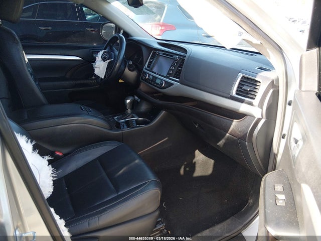 Toyota Highlander Xle V6 2015 5TDJKRFH3FS180211 Image 5