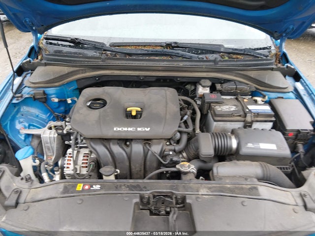 KMHD84LF3HU172699 Hyundai ELANTRA SE