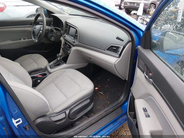 KMHD84LF3HU172699 Hyundai ELANTRA SE