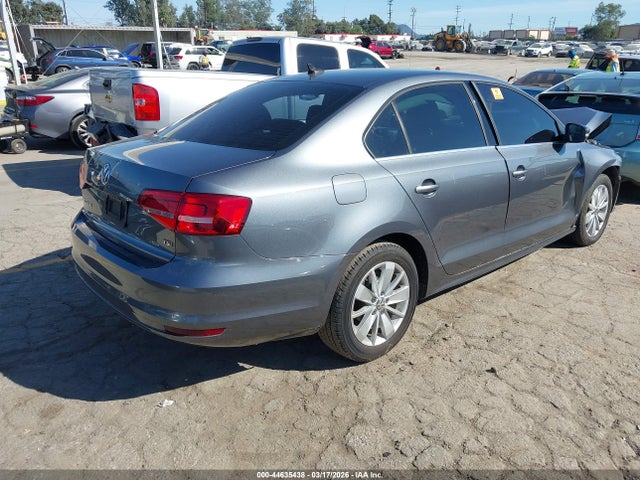3VWD17AJ3FM335982 Volkswagen Jetta 1.8t Se